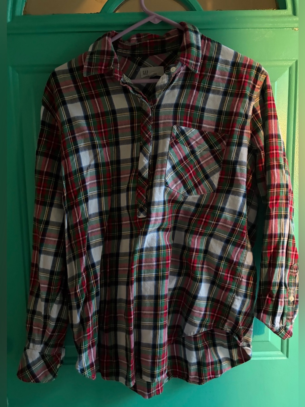 EUC Gap Boyfriend Fit pullover shirt - Large